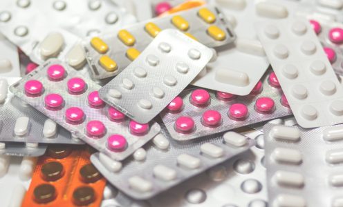Rede Droga Raia e Drogasil viabilizam descontos em medicamentos antes de reajuste anual